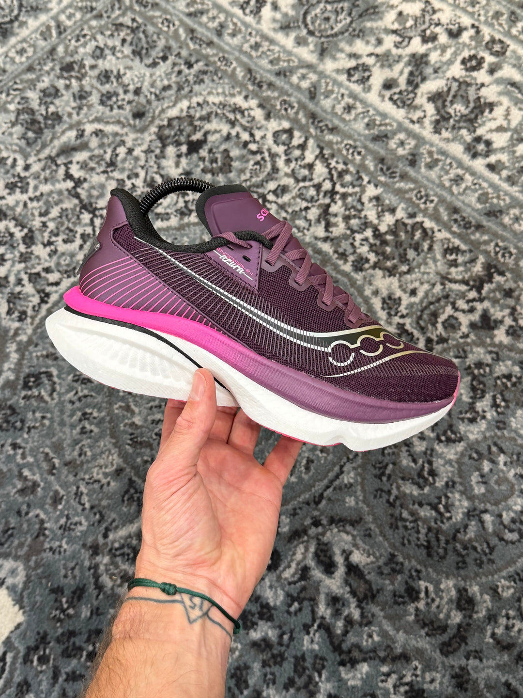 Saucony Endorphin Azura Eggplant Shock Femme