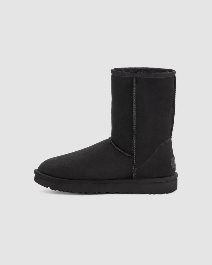 UGG Classic Short II Black Femme