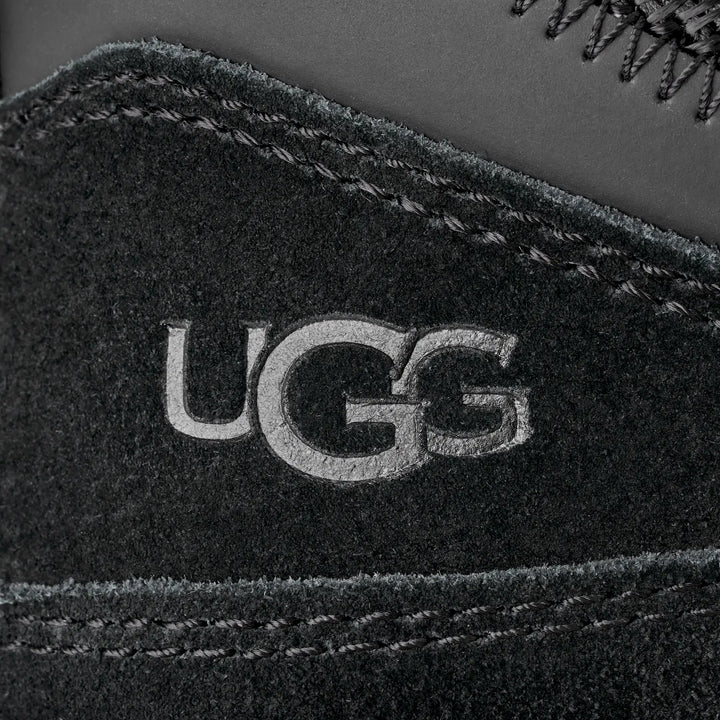UGG Lowmel Black Femme