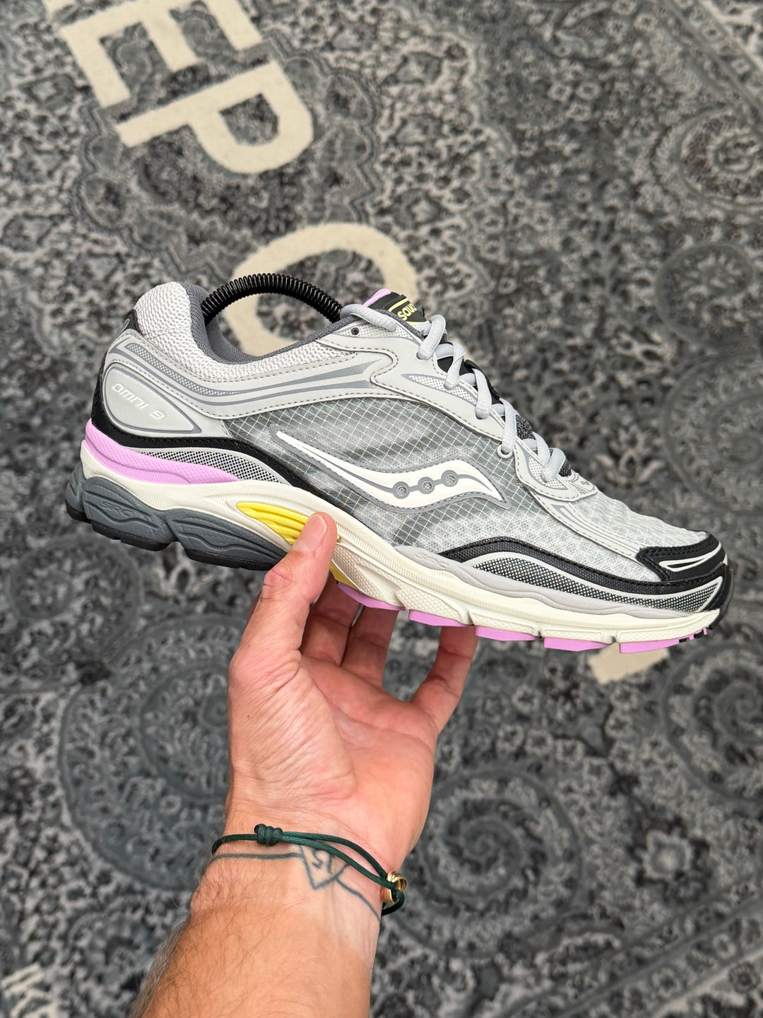 SAUCONY PROGRID OMNI 9 HARBOR BLACK