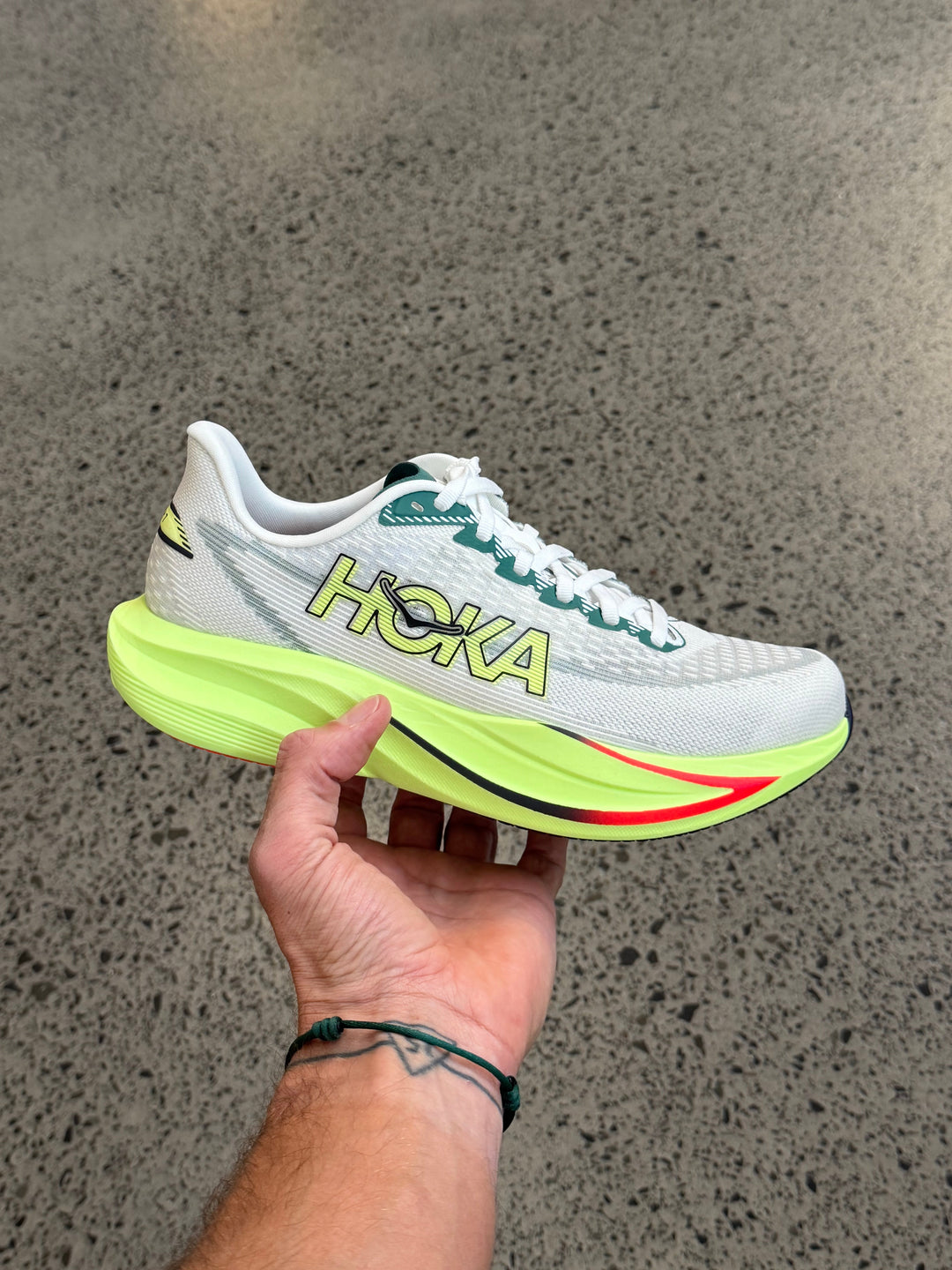 HOKA Mach 7 Frost Neon Yuzu Femme