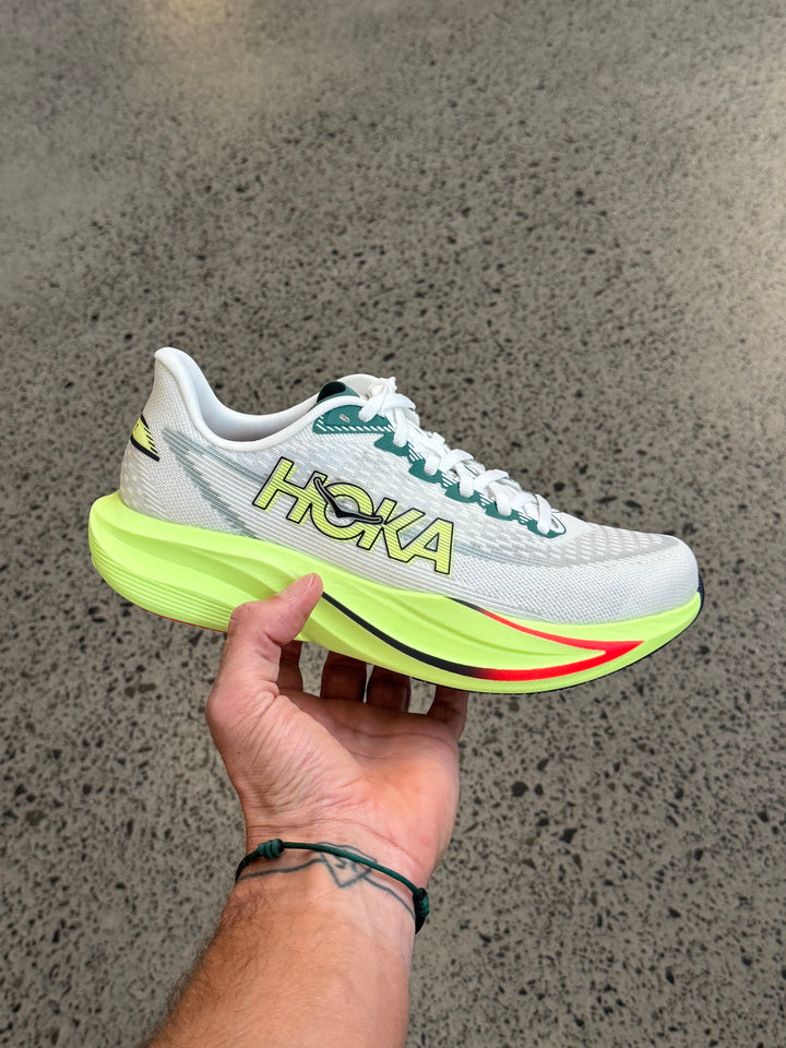 HOKA Mach 7 Frost Neon Yuzu Femme