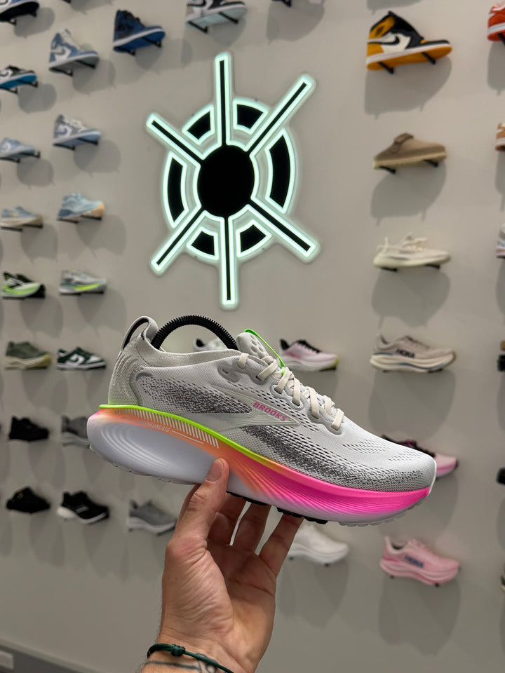 Brooks Adrenaline GTS 25 Oyster Pink Green Femme