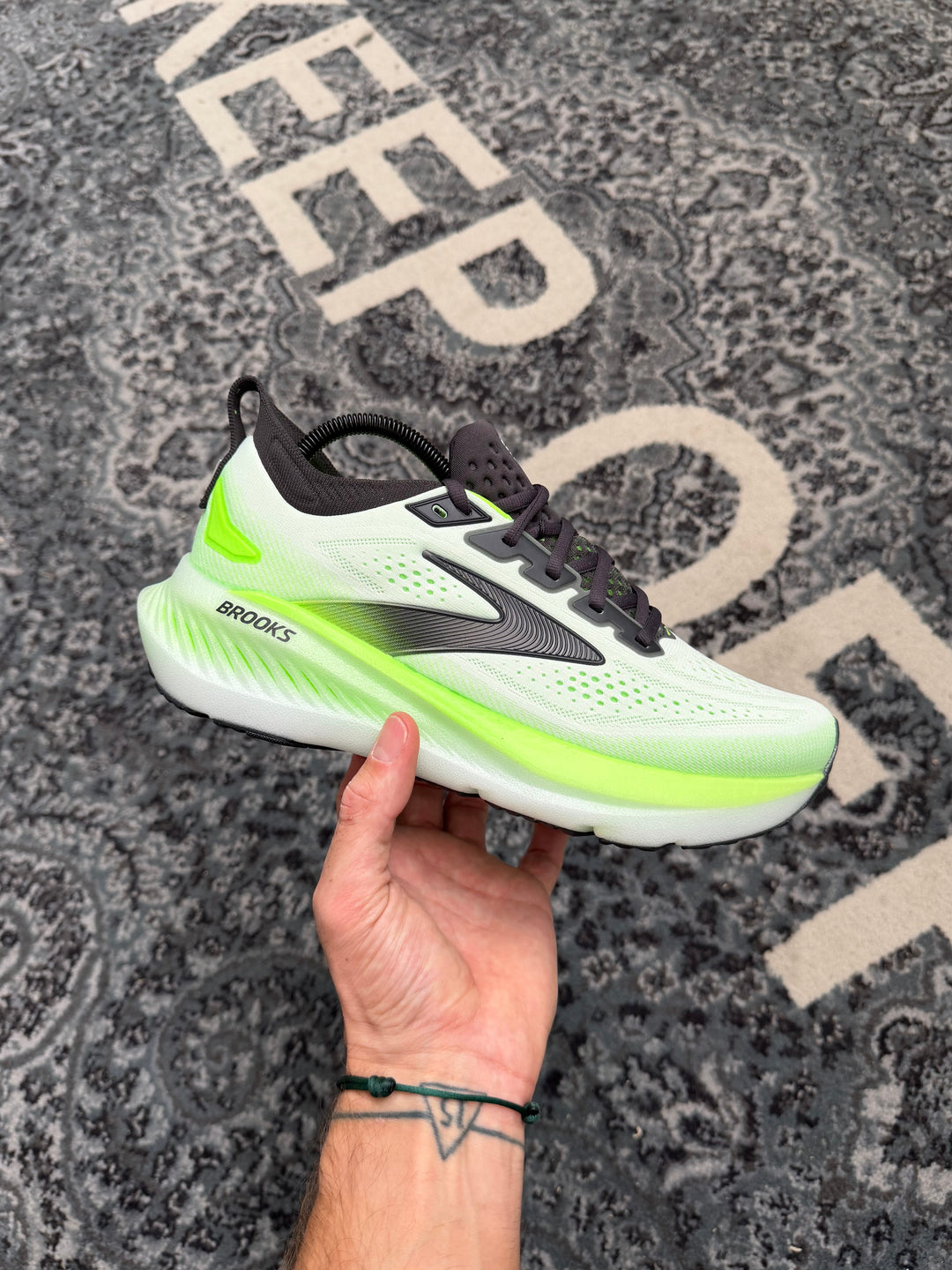 Brooks Glycerin 23 White Phantom Green Gecko Homme