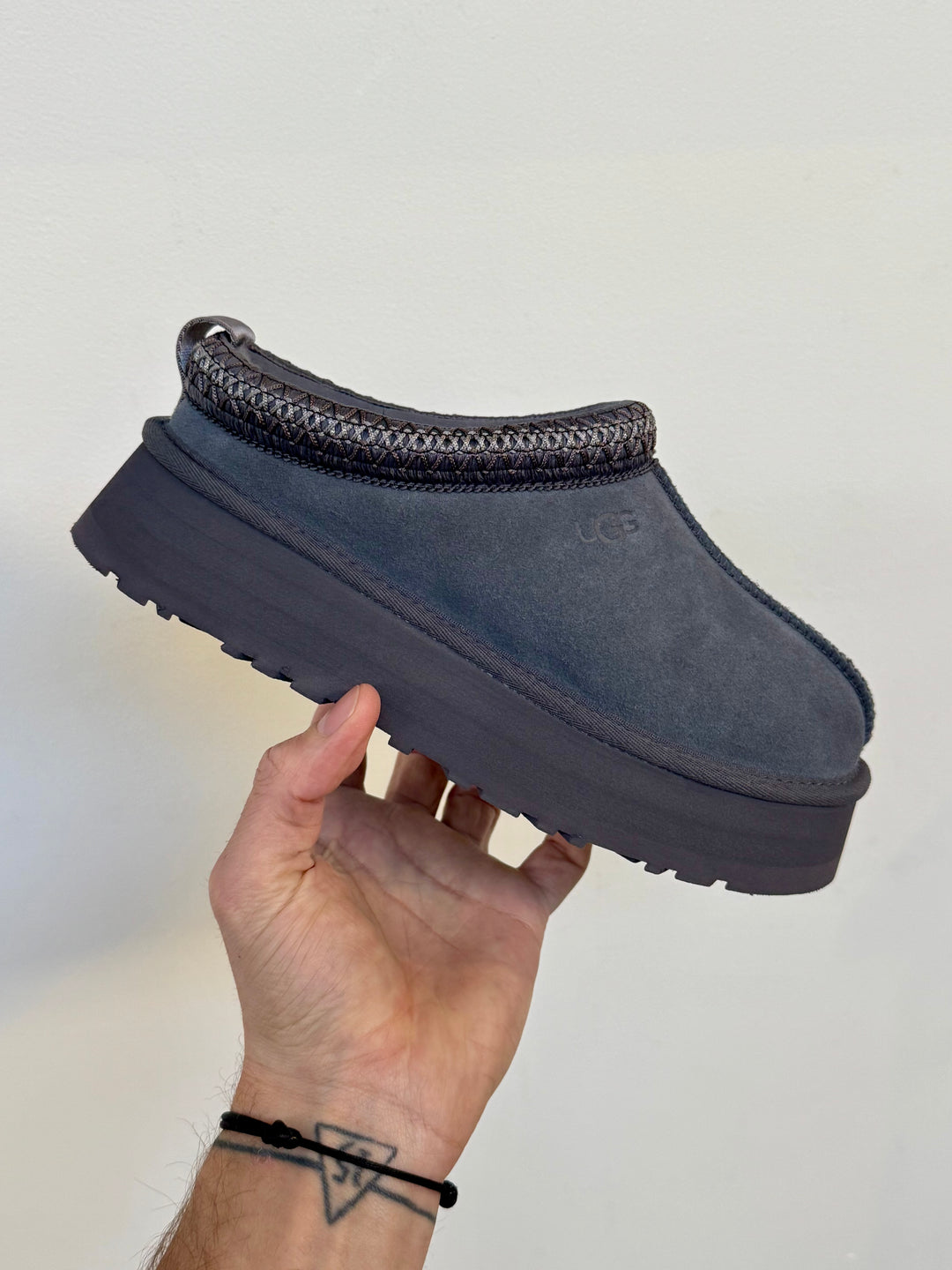 UGG Tazz II Obsidian Femme