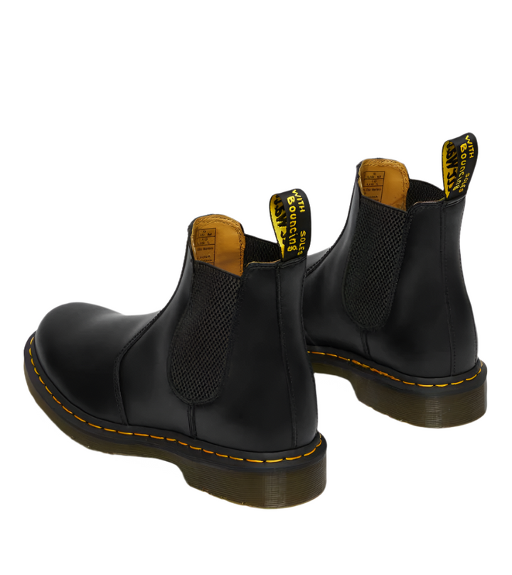Dr. Martens 2976 Smooth Leather Chelsea Boot Black