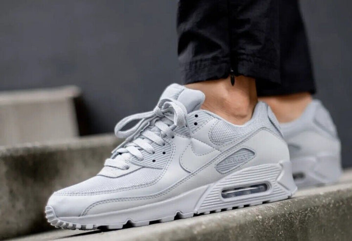 Nike Air Max 90 Triple Grey Homme